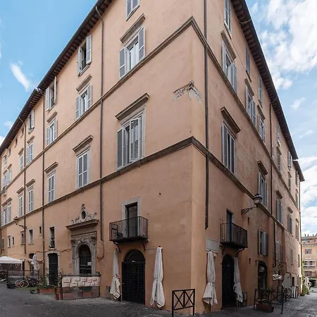 Piazza Navona Penthouse-3